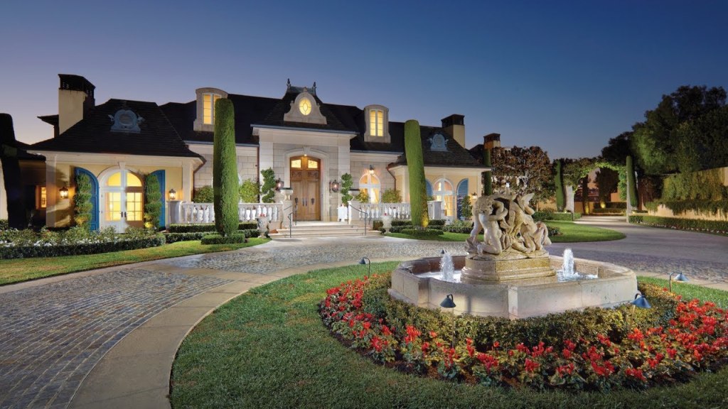 A Tour Through Timeless Luxury in Laguna Niguel&nbsp;🏰🌊